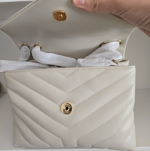 Authentic Saint Laurent Small LouLou - Picture 6 of 11